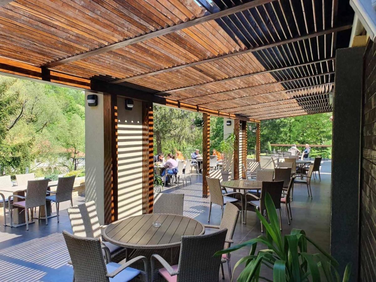 Restoran Sa Prenocistem Gornjak Krepoljin Esterno foto