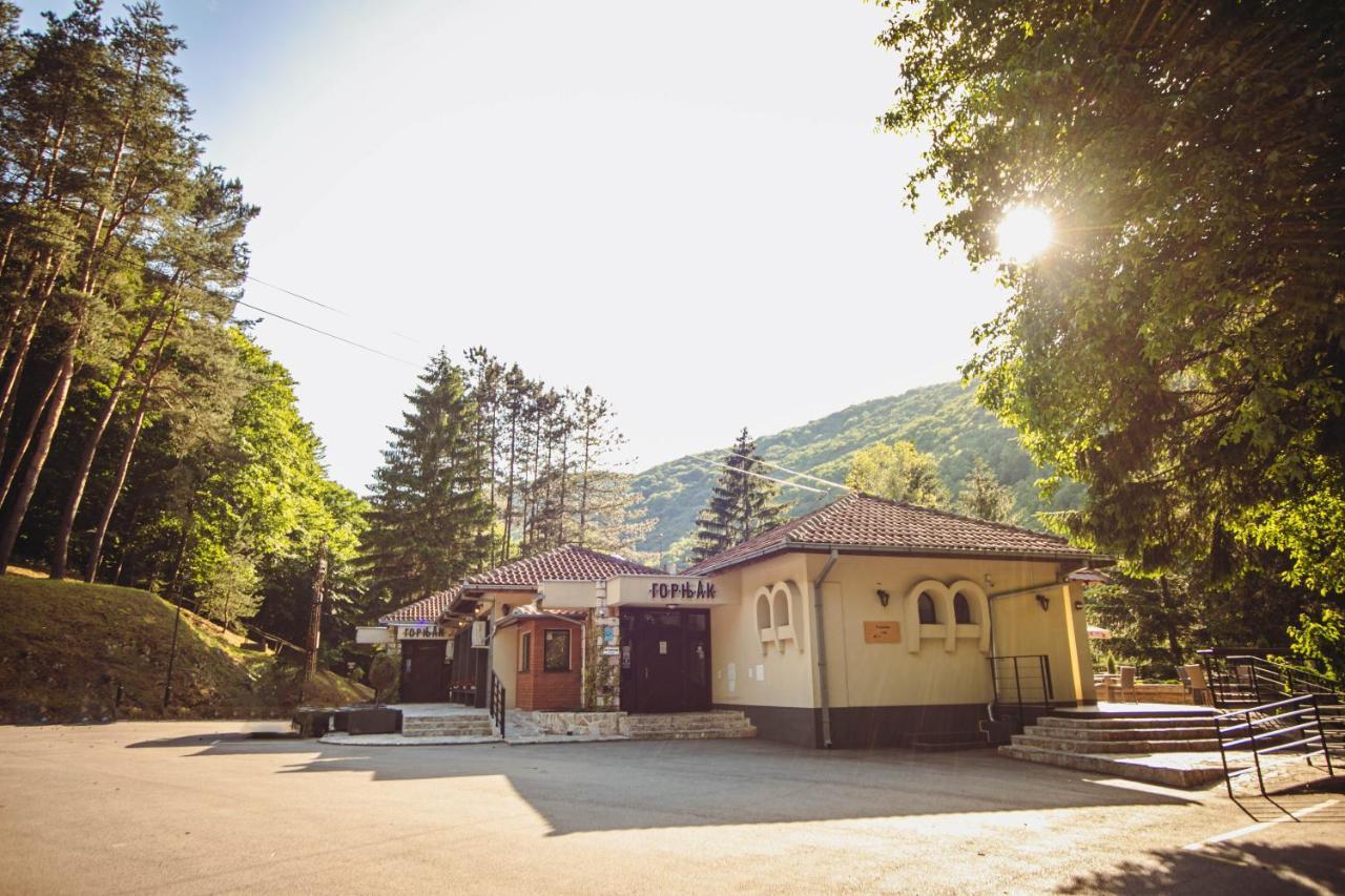 Restoran Sa Prenocistem Gornjak Krepoljin Esterno foto