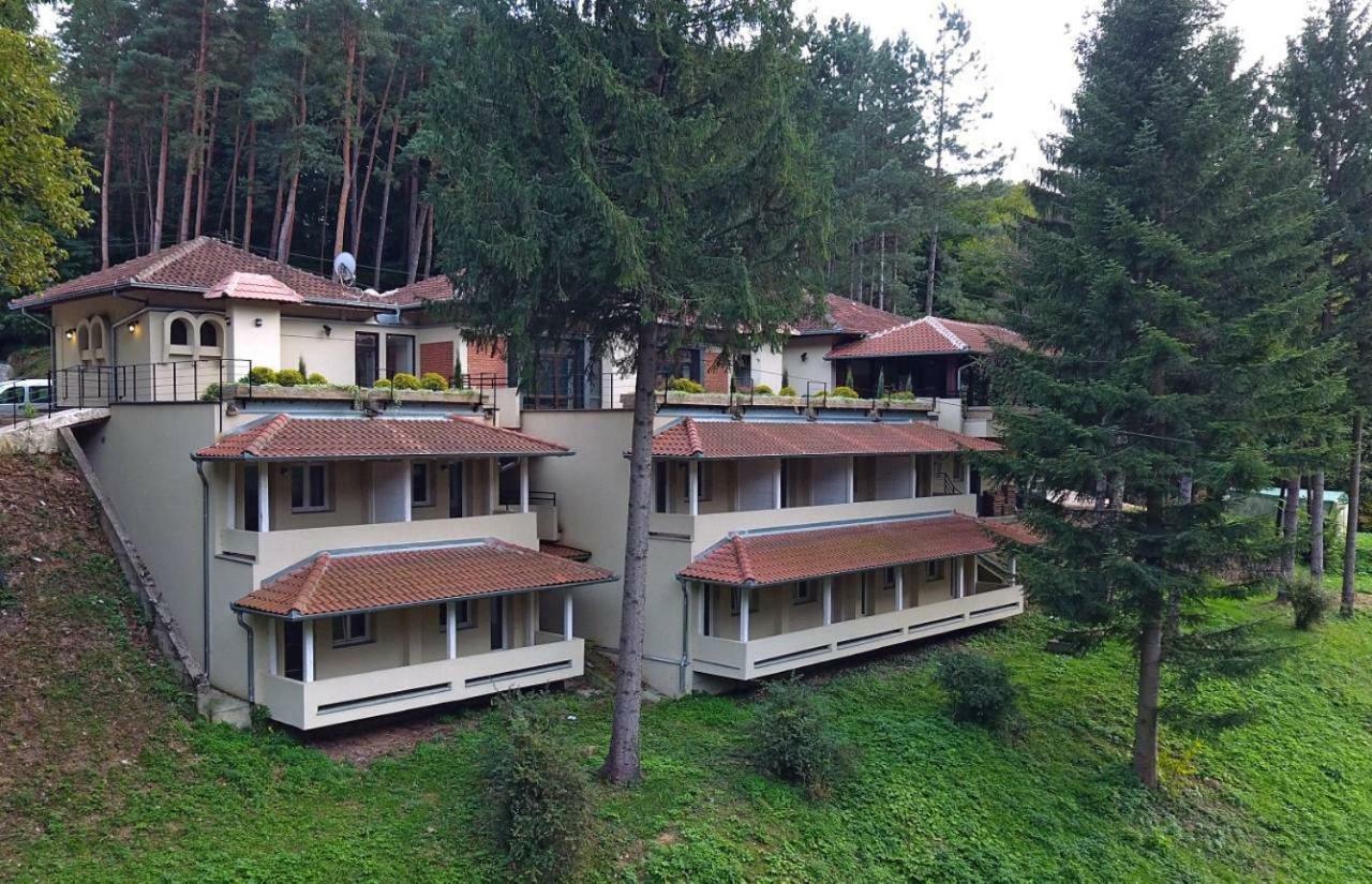 Restoran Sa Prenocistem Gornjak Krepoljin Esterno foto